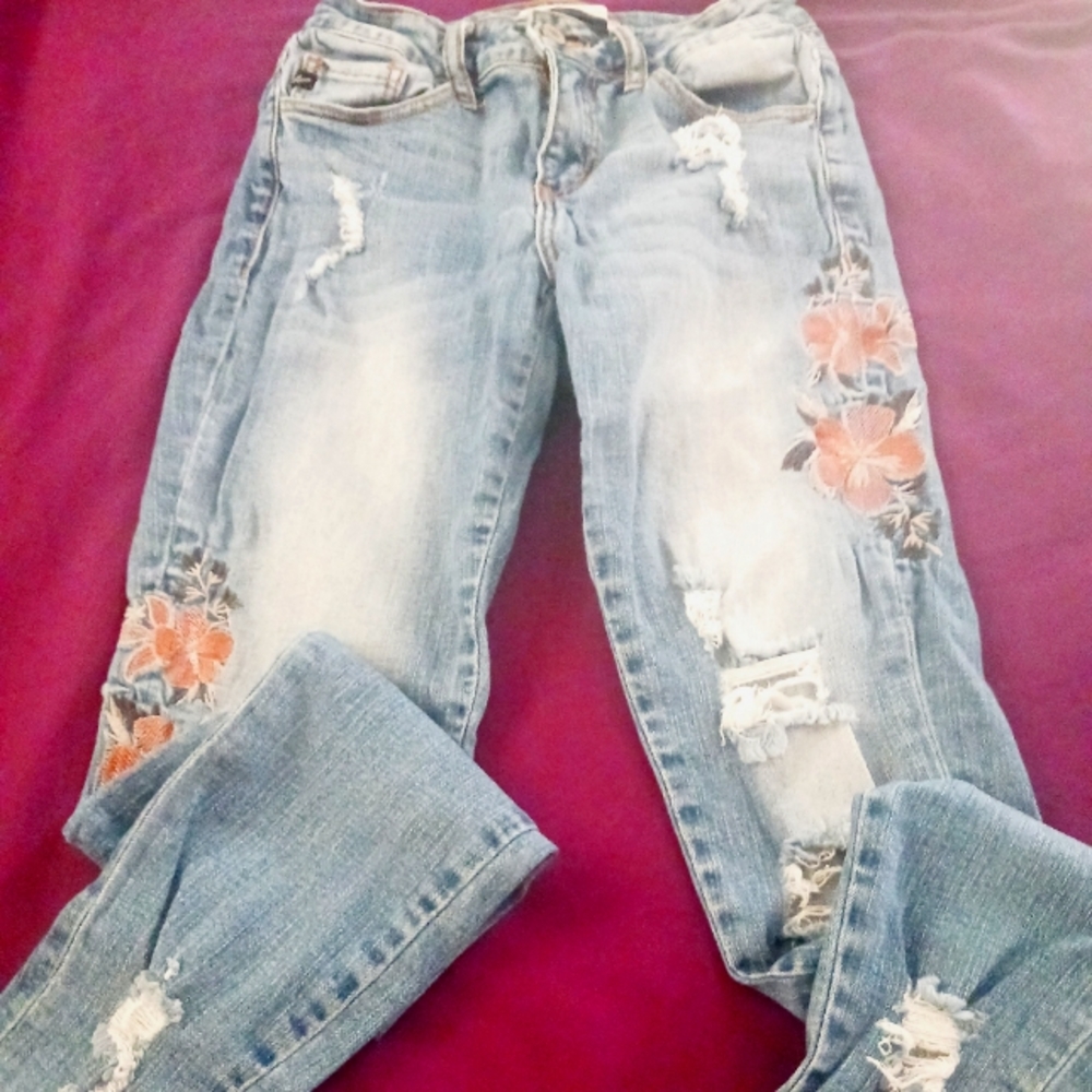 KanCan jeans size 24